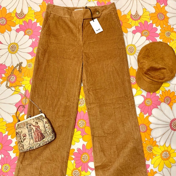 Coach - Picture 3 of 3